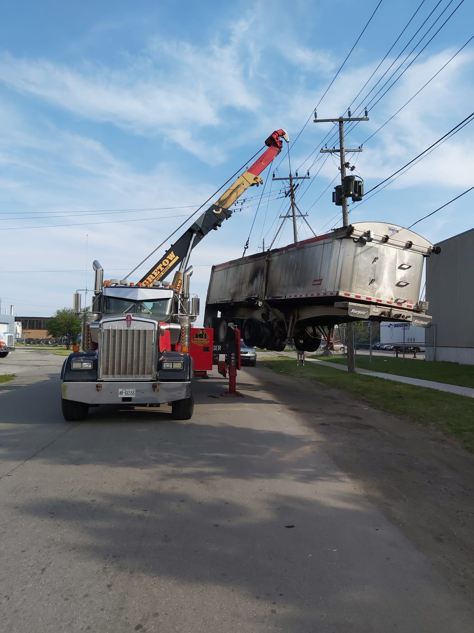 Read more about the article Flatbed Towing Sudbury, New Market, Aurora, Thornhill: Reliable and Efficient Vehicle Transportation